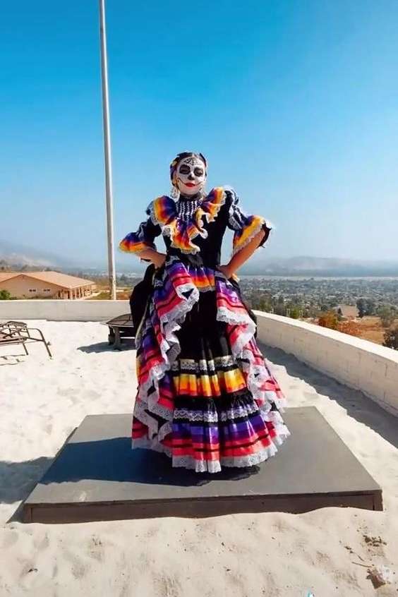 Traditional Mexican Dress - modern traditional mexican dress