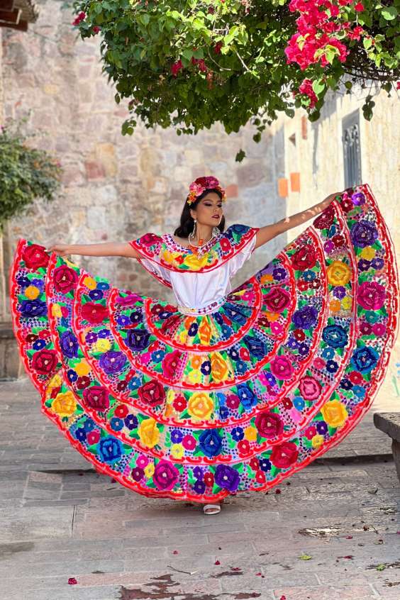 Mexican Embroidered Dress - fancy elegant mexican dresses