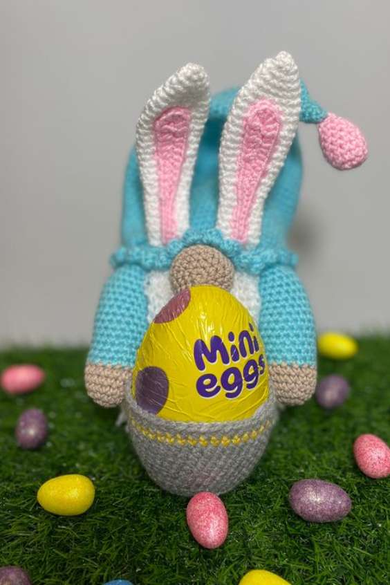 Can you get an Easter Gonk? - Crochet Easter rabbit gonk pattern