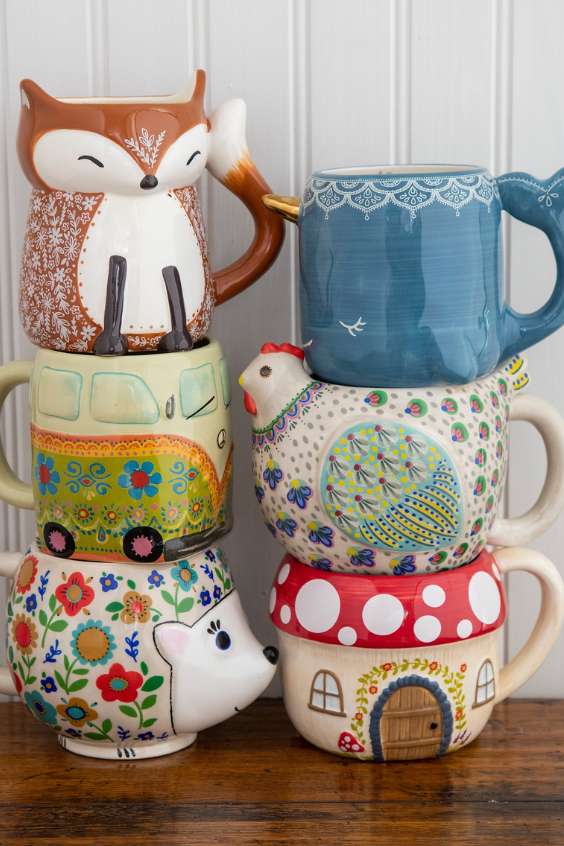 Folk Art Coffee Mug - Harriet The Hedgehog