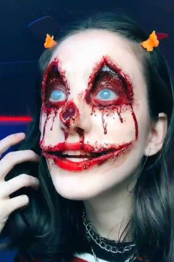 Most Scariest Vampire Makeup and Costumes for Pretty women