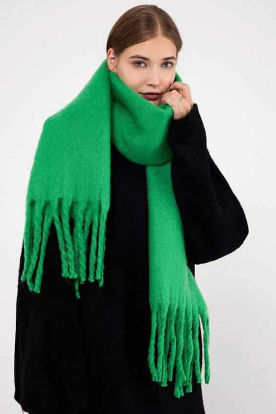 Thick green fringe scarf