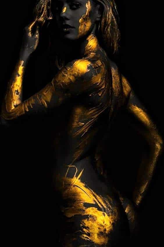 Bodypainting Gold
