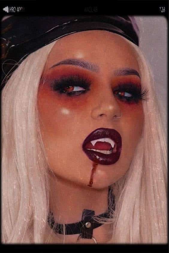 Simple and Scary Vampire Look