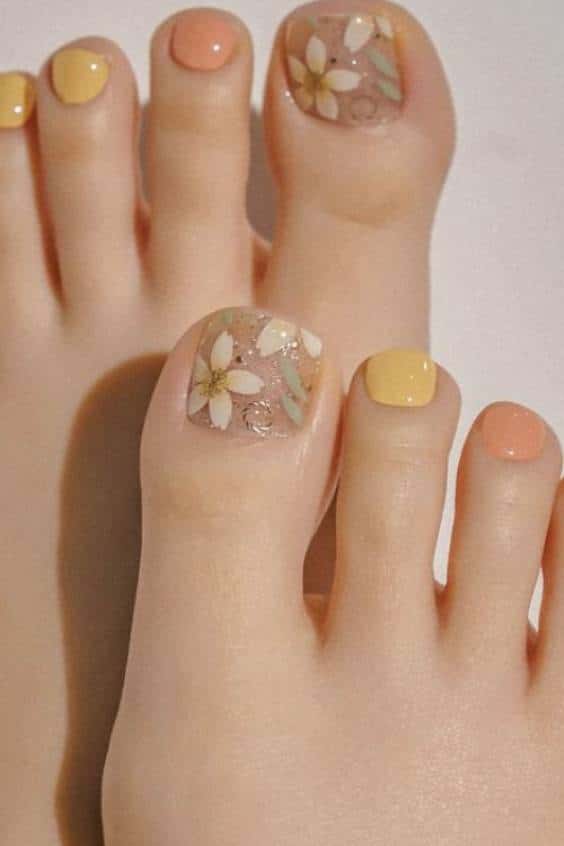 Stylish Toe Nail Designs for Fall 2023