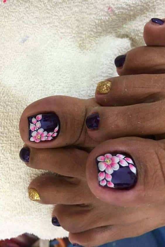 Elegant Floral Toe Designs