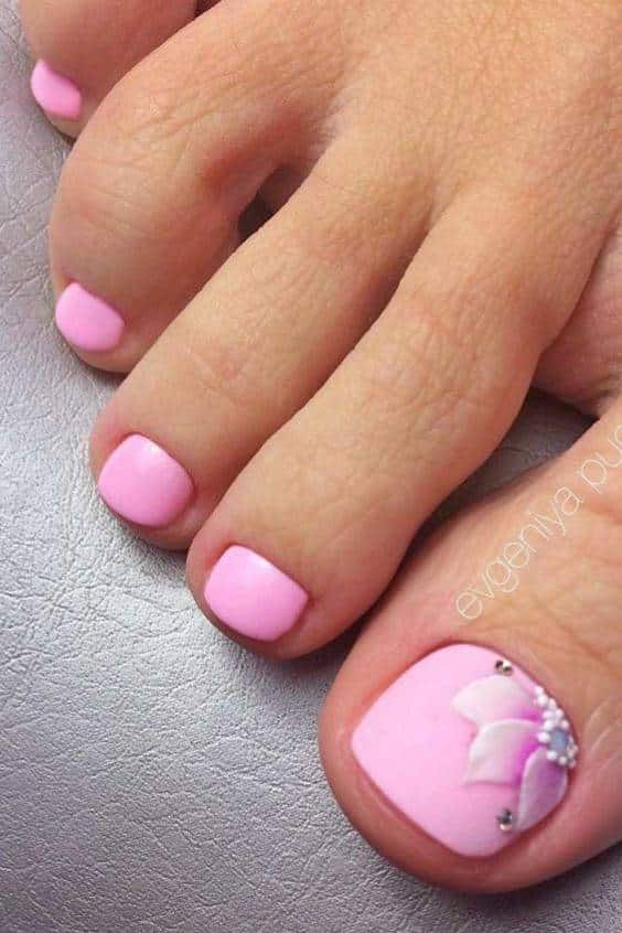 Toe Nail Designs To Keep Up With Trends