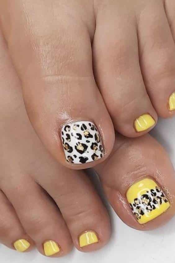 Yellow Aesthetic: From Nail Designs to Outfits