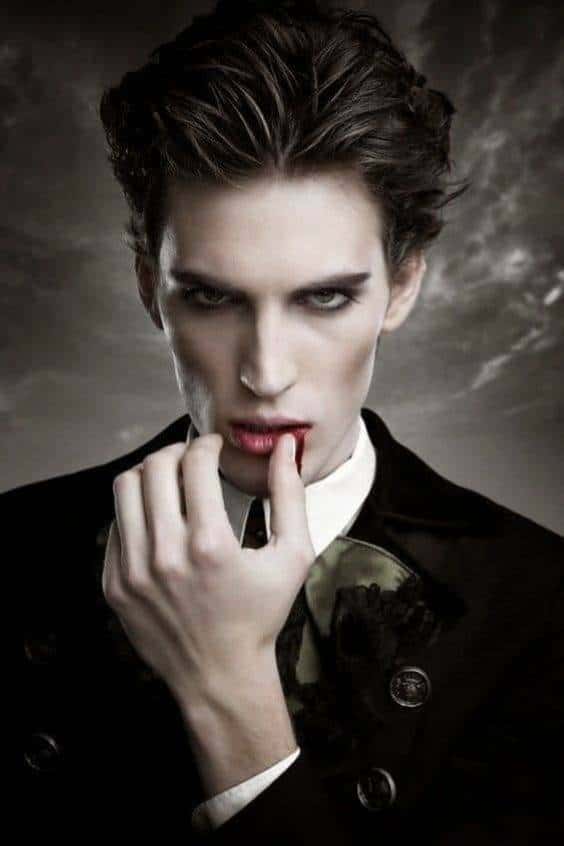 Vampire makeup for men for Halloween